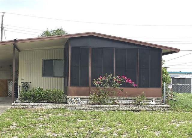 Property at 2021 Speck Dr, Holiday, FL 34691, 2 beds, 2 baths