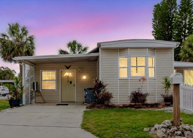 Property at 601 River Village Dr, Tarpon Springs, FL 34689, 3 beds, 2 baths
