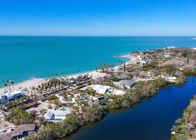 Property at 7665 Sanderling Rd, Sarasota, FL 34242, 3 beds, 3.5 baths