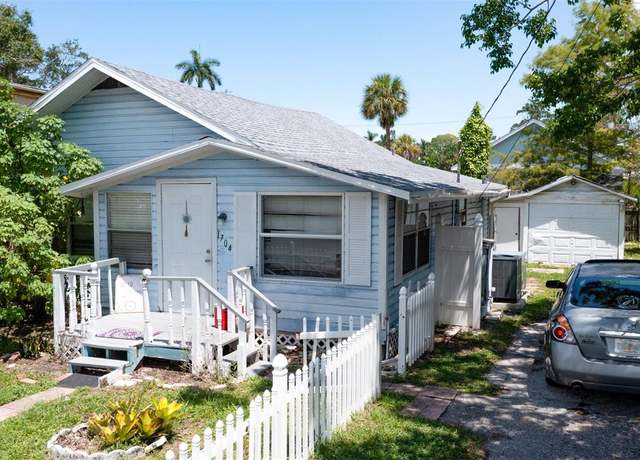 Property at 1704 Ballard Park Dr, Bradenton, FL 34205, 2 beds, 1 bath