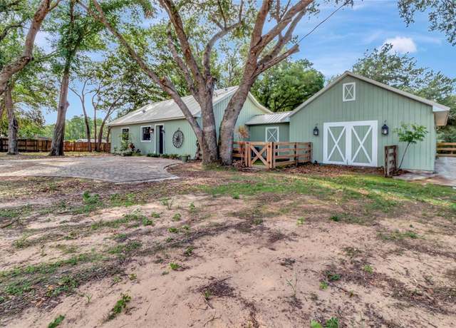 Property at 10330 Dwights Rd, Clermont, FL 34714, 3 beds, 2.5 baths