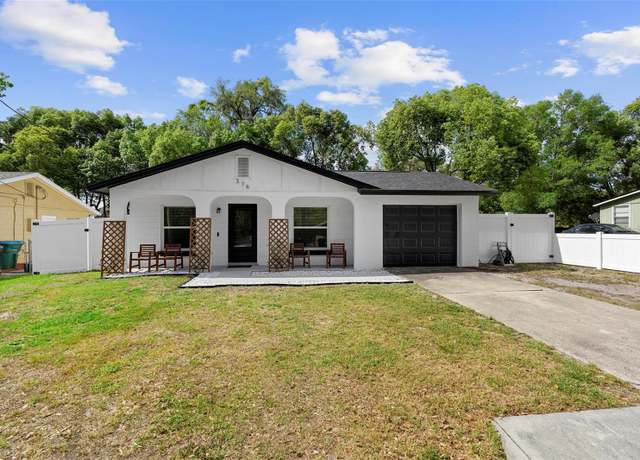 Property at 376 Orange Ave, Longwood, FL 32750, 3 beds, 2 baths