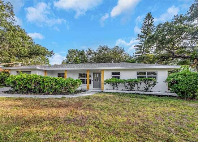 Property at 1905 Pine Tree Ln, Belleair Bluffs, FL 33770, 4 beds, 3 baths