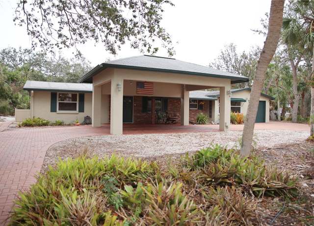 Property at 5353 Shadow Lawn Dr, Sarasota, FL 34242, 3 beds, 2 baths