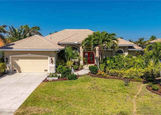 Property at 211 Lido Dr, Punta Gorda, FL 33950, 4 beds, 3 baths