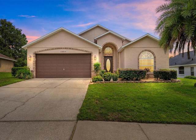 Property at 25406 Divot Dr, Sorrento, FL 32776, 3 beds, 2 baths