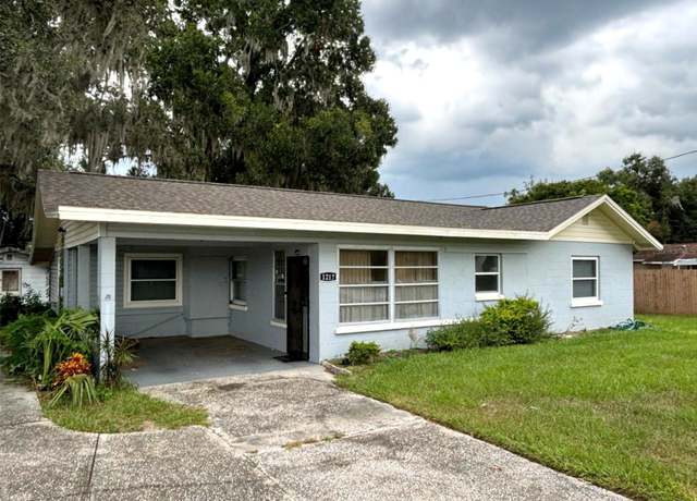 Property at 1217 10th St, Clermont, FL 34711, 3 beds, 2 baths