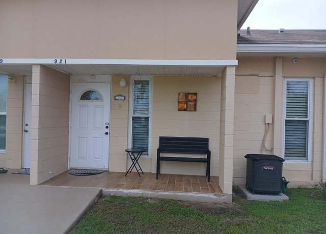 Property at 921 Club Cir, Lakeshore, FL 33854, 1 bed, 1 bath