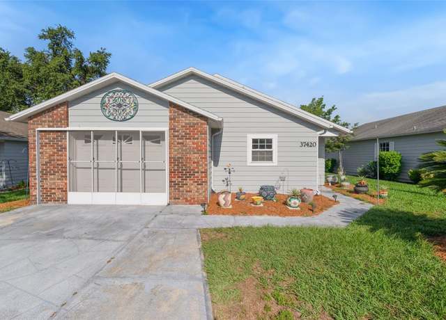 Property at 37420 Teaberry Loop, Zephyrhills, FL 33542, 2 beds, 2 baths