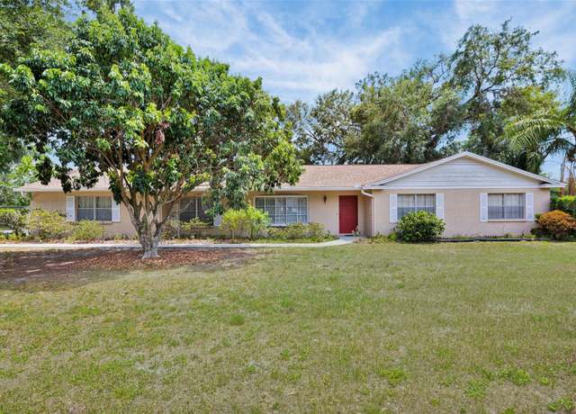 Property at 321 Belle View Ave, Temple Terrace, FL 33617, 5 beds, 2 baths