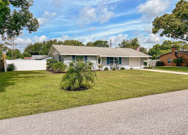 Property at 6145 11th St, Zephyrhills, FL 33542, 2 beds, 1 bath