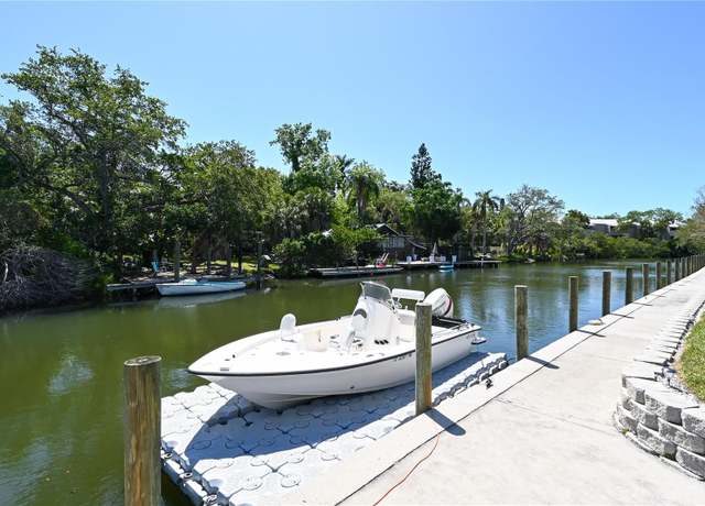 Property at 2124 N Tamiami Trl #108, Sarasota, FL 34234, 2 beds, 2 baths