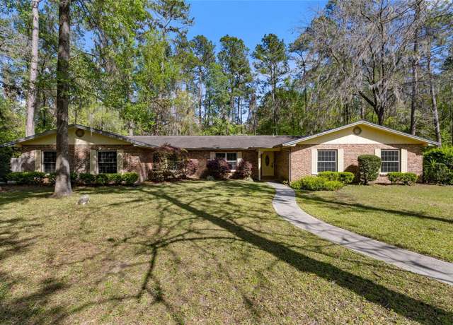 Property at 4031 NW 75th St, Gainesville, FL 32606, 5 beds, 3 baths