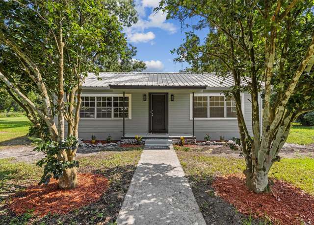 Property at 17081 SW 139th Ave, Archer, FL 32618, 3 beds, 2 baths