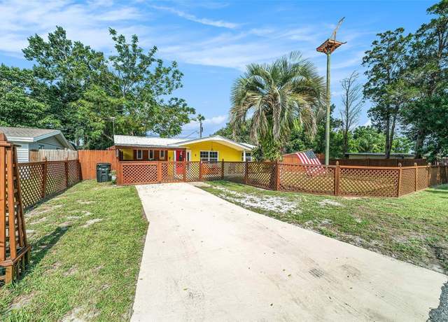 Property at 4045 Cranbrook Pl, New Port Richey, FL 34652, 3 beds, 2.5 baths