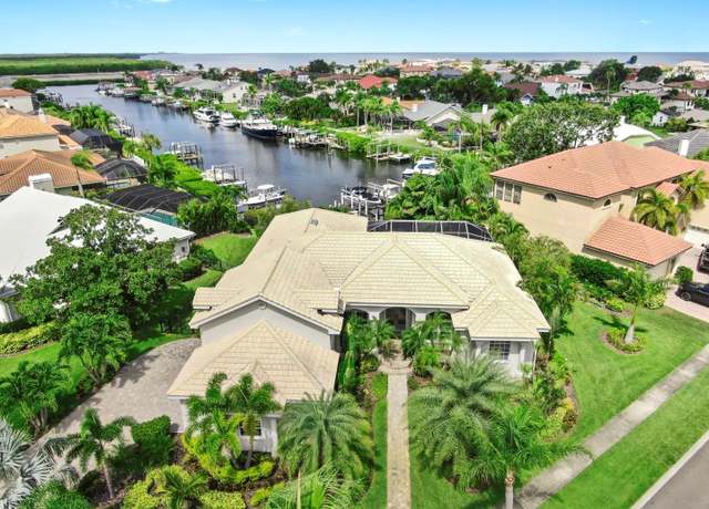 Property at 6002 Adagio Ln, Apollo Beach, FL 33572, 4 beds, 3 baths