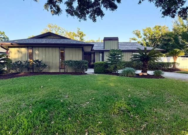 Property at 2583 Burntfork Dr, Clearwater, FL 33761, 2 beds, 2 baths