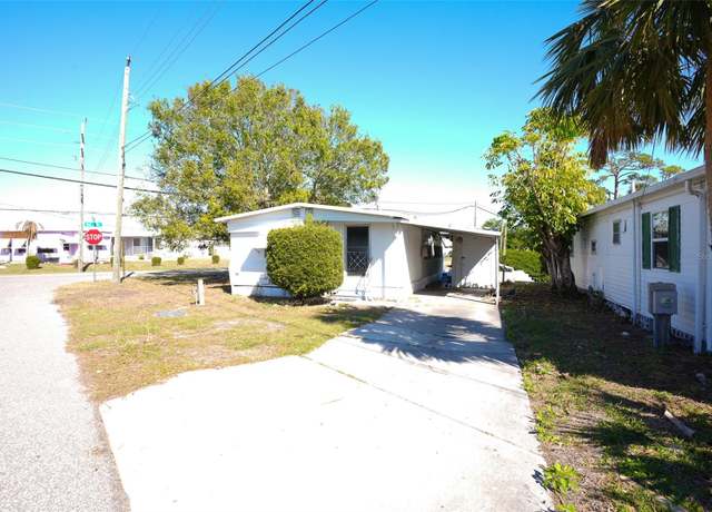 Property at 6903 Tarpon Ln, Bradenton, FL 34207, 2 beds, 1.5 baths