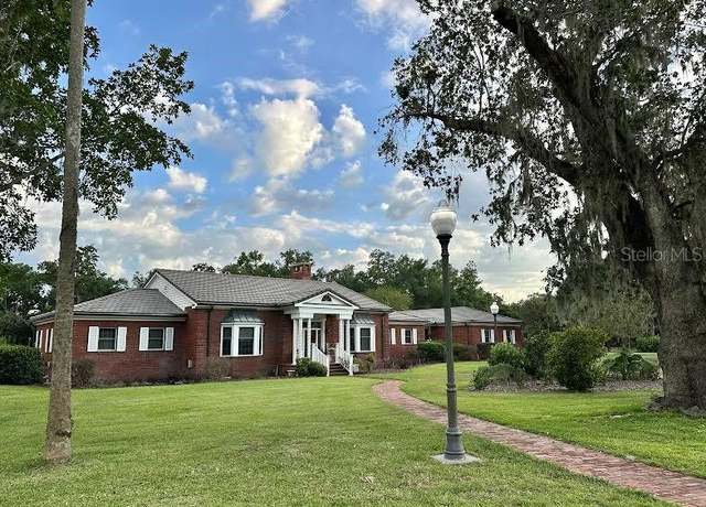 Property at 708 E Main St, Wauchula, FL 33873, 3 beds, 4.5 baths