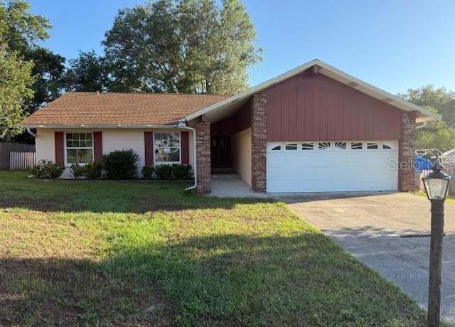 Property at 616 Water Rd, Ocala, FL 34472, 3 beds, 2 baths