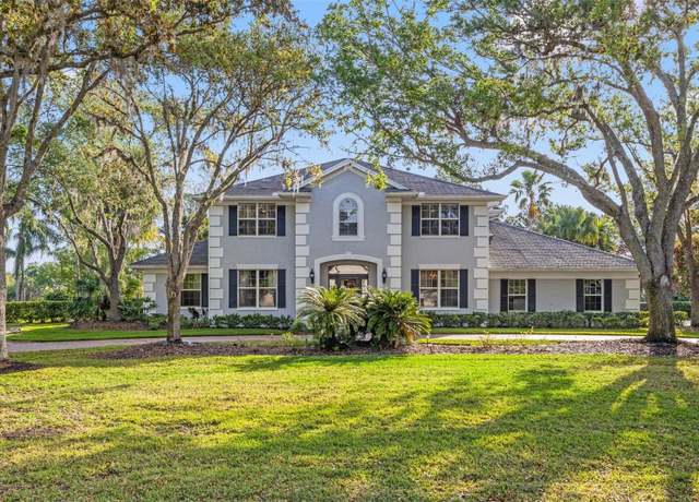 Property at 4121 Highland Park Cir, Lutz, FL 33558, 5 beds, 4.5 baths