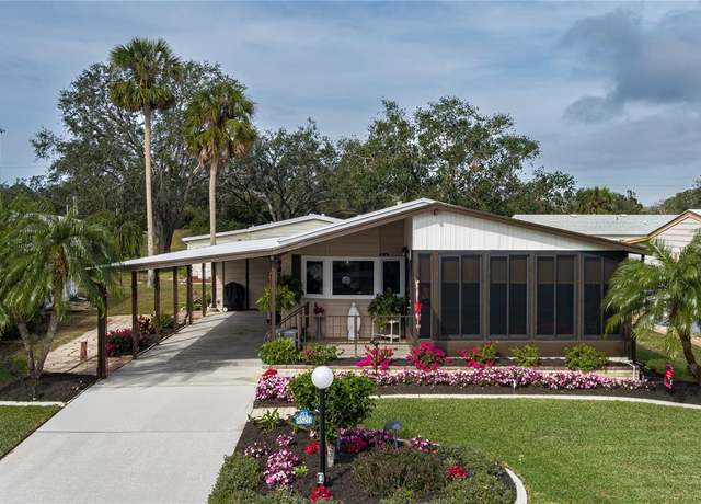 Property at 8520 Imperial Cir, Palmetto, FL 34221, 2 beds, 2 baths