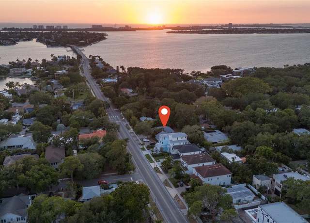 Property at 1629 Siesta Dr, Sarasota, FL 34239, 3 beds, 2 baths