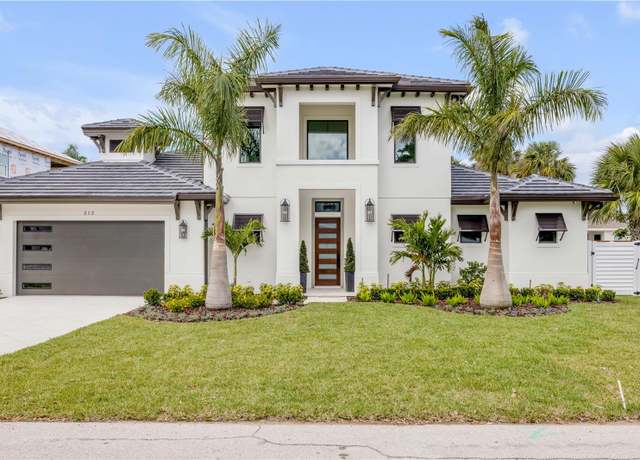 Property at 212 Due East St, New Smyrna Beach, FL 32169, 4 beds, 4.5 baths