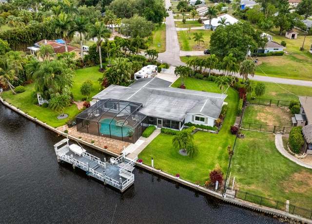 Property at 14544 Riverside Dr, Fort Myers, FL 33905, 3 beds, 3 baths