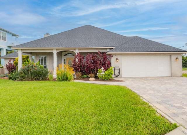 Property at 7 Deerwood St, Palm Coast, FL 32137, 3 beds, 2 baths