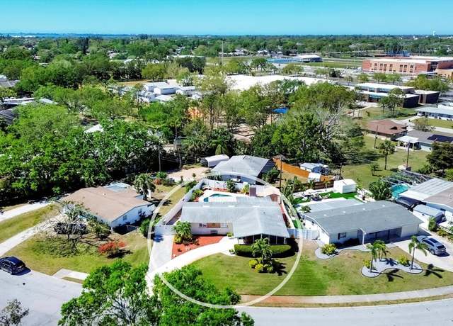 Property at 4008 Cape Vista Dr, Bradenton, FL 34209, 3 beds, 2 baths