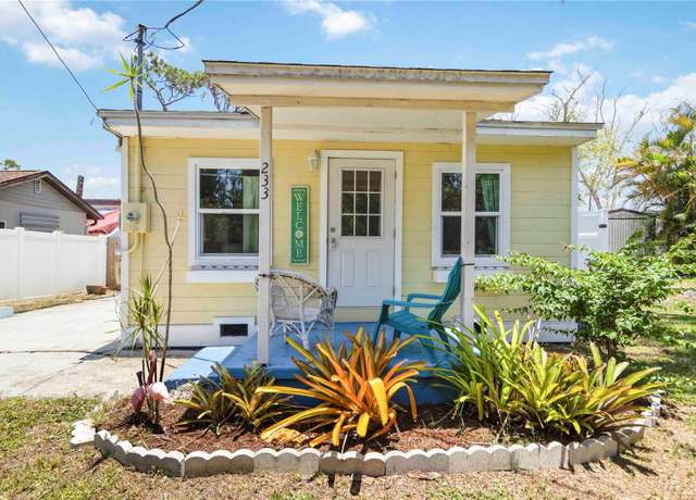 Property at 233 N New York Ave, Englewood, FL 34223, 1 bed, 1 bath