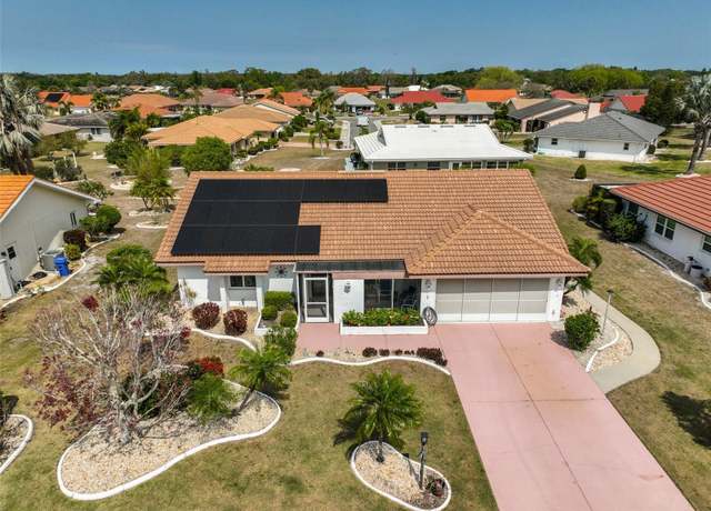 Property at 1803 Granville Ln, Sun City Center, FL 33573, 2 beds, 2 baths