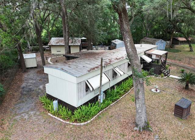 Property at 3816 CR 405c, Lake Panasoffkee, FL 33538, 2 beds, 2 baths