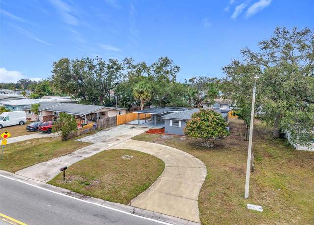 Property at 3419 27th Pkwy, Sarasota, FL 34235, 3 beds, 2 baths