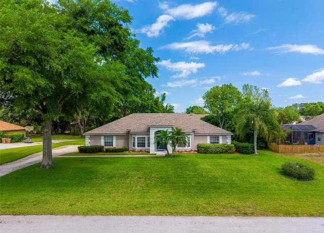 Property at 11811 Ridge View Cir, Clermont, FL 34711, 4 beds, 3 baths