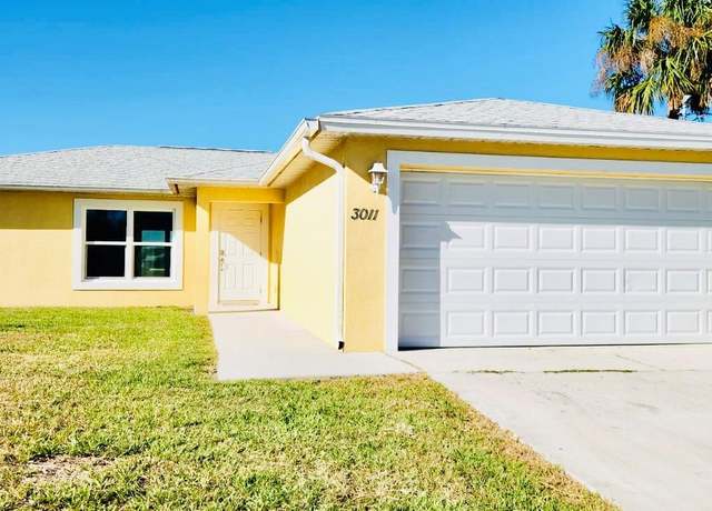 Property at 3011 Harvard Cir, Labelle, FL 33935, 3 beds, 2 baths