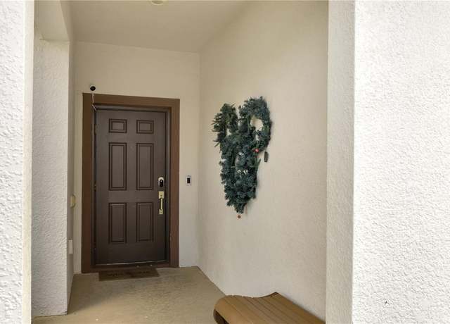 Property at 1557 Sandbagger Dr, Davenport, FL 33896, 4 beds, 3 baths