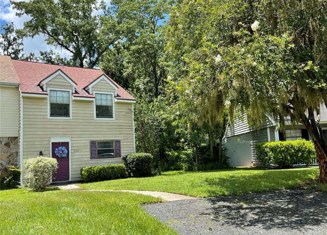 Property at 952 Coachlight Ln, Brooksville, FL 34601, 2 beds, 1.5 baths