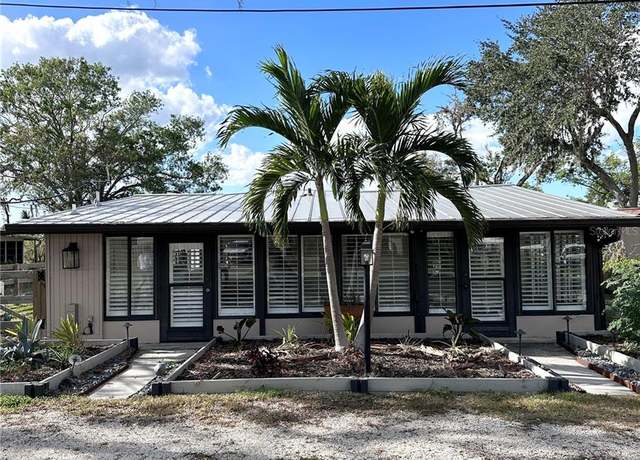 Property at 6504 Lincoln Rd, Bradenton, FL 34203, 2 beds, 2 baths
