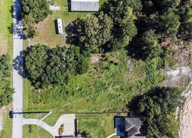 Property at 4000 Fox Ridge Blvd, Zephyrhills, FL 33543