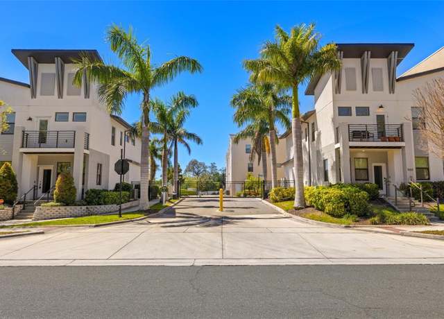 Property at 2570 12th Pl N, St Petersburg, FL 33713, 2 beds, 3 baths