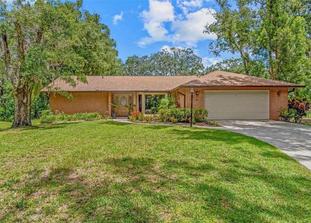 Property at 1913 Dyer Rd, Tampa, FL 33618, 3 beds, 2 baths