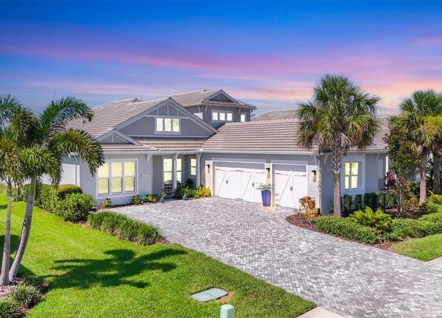 Property at 8245 Grande Shores Dr, Sarasota, FL 34240, 3 beds, 3.5 baths