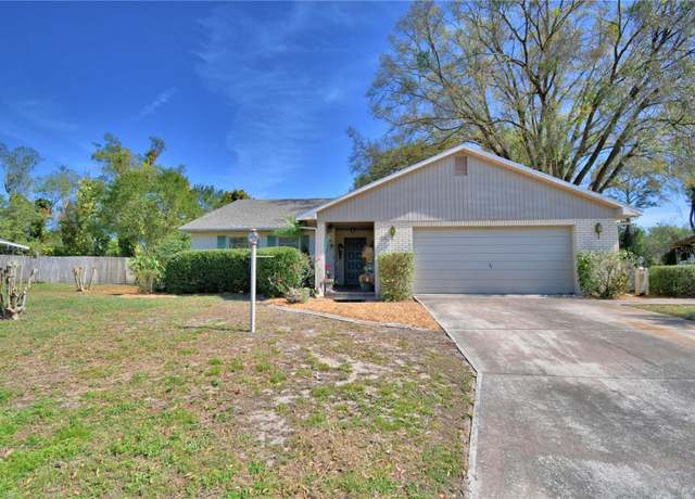 Property at 16 Cedar Dr, Davenport, FL 33837, 2 beds, 2 baths