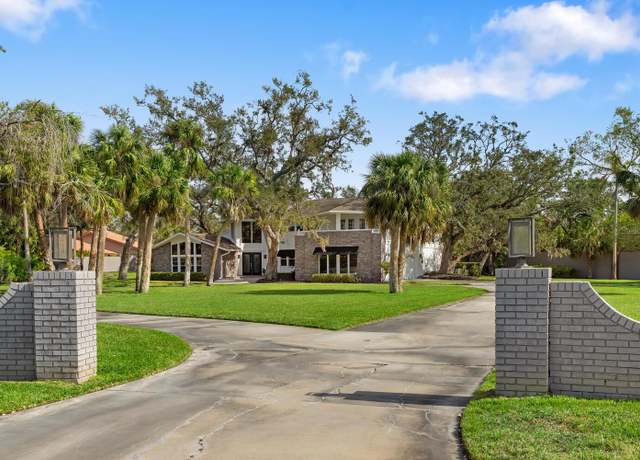 Property at 3783 Beneva Oaks Blvd, Sarasota, FL 34238, 5 beds, 4 baths