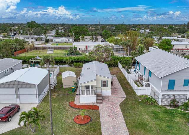 Property at 3018 Bayberry Ave, Punta Gorda, FL 33950, 2 beds, 2 baths