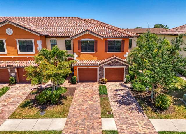 Property at 20237 Lagente Cir, Venice, FL 34293, 3 beds, 2.5 baths