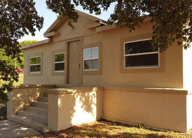 Property at 1020 E Main St, Haines City, FL 33844, 3 beds, 1 bath