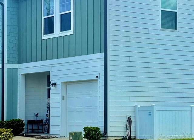 Property at 473 Madison Dr, Davenport, FL 33837, 3 beds, 2.5 baths